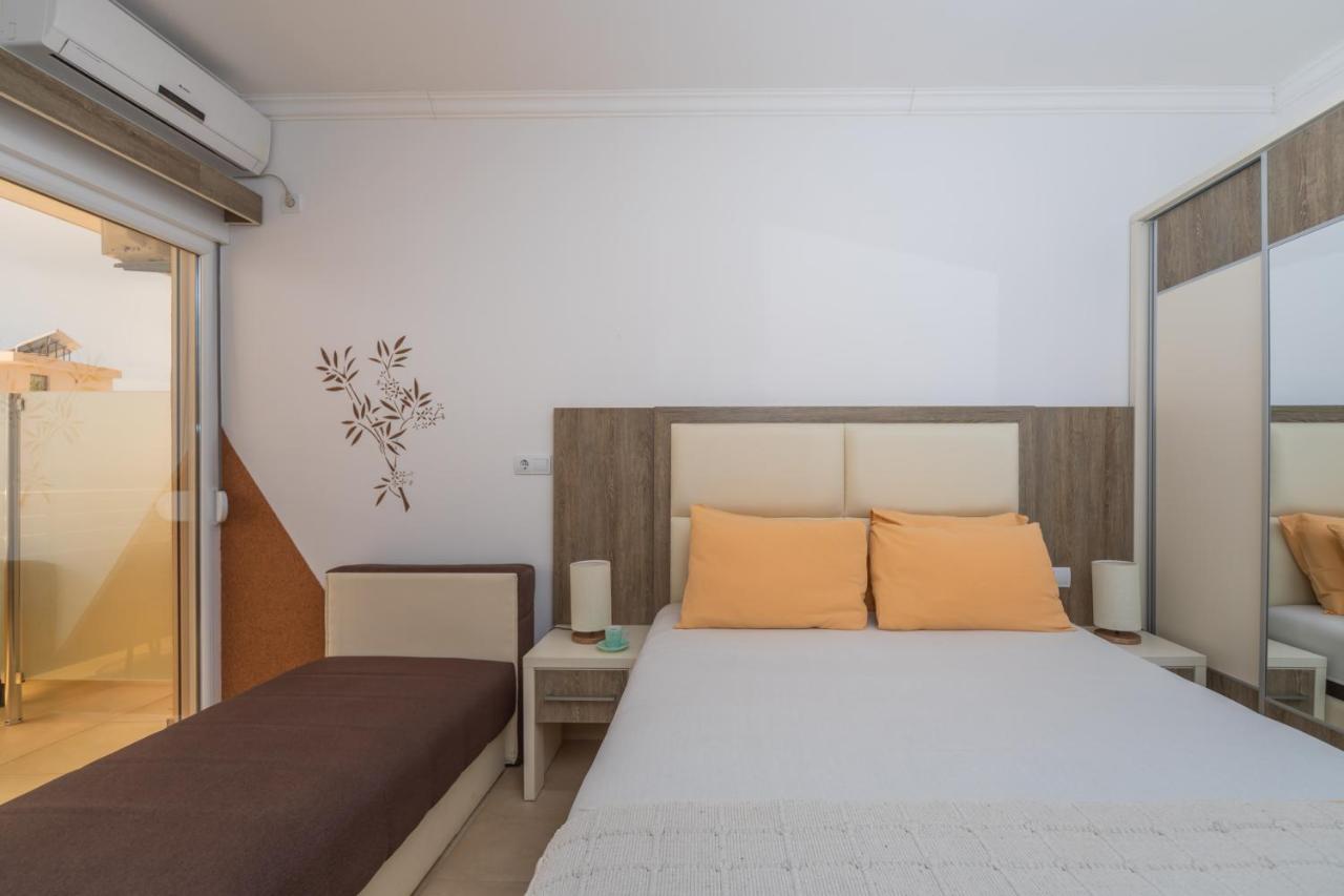 Apartments Dobra Voda Pokoj fotografie