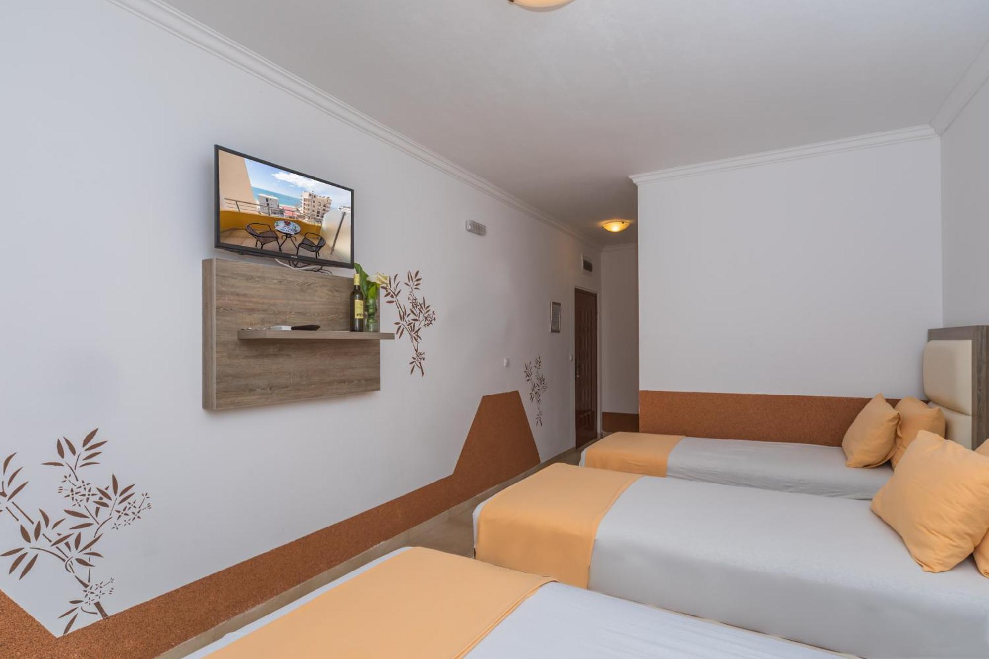 Apartments Dobra Voda Pokoj fotografie