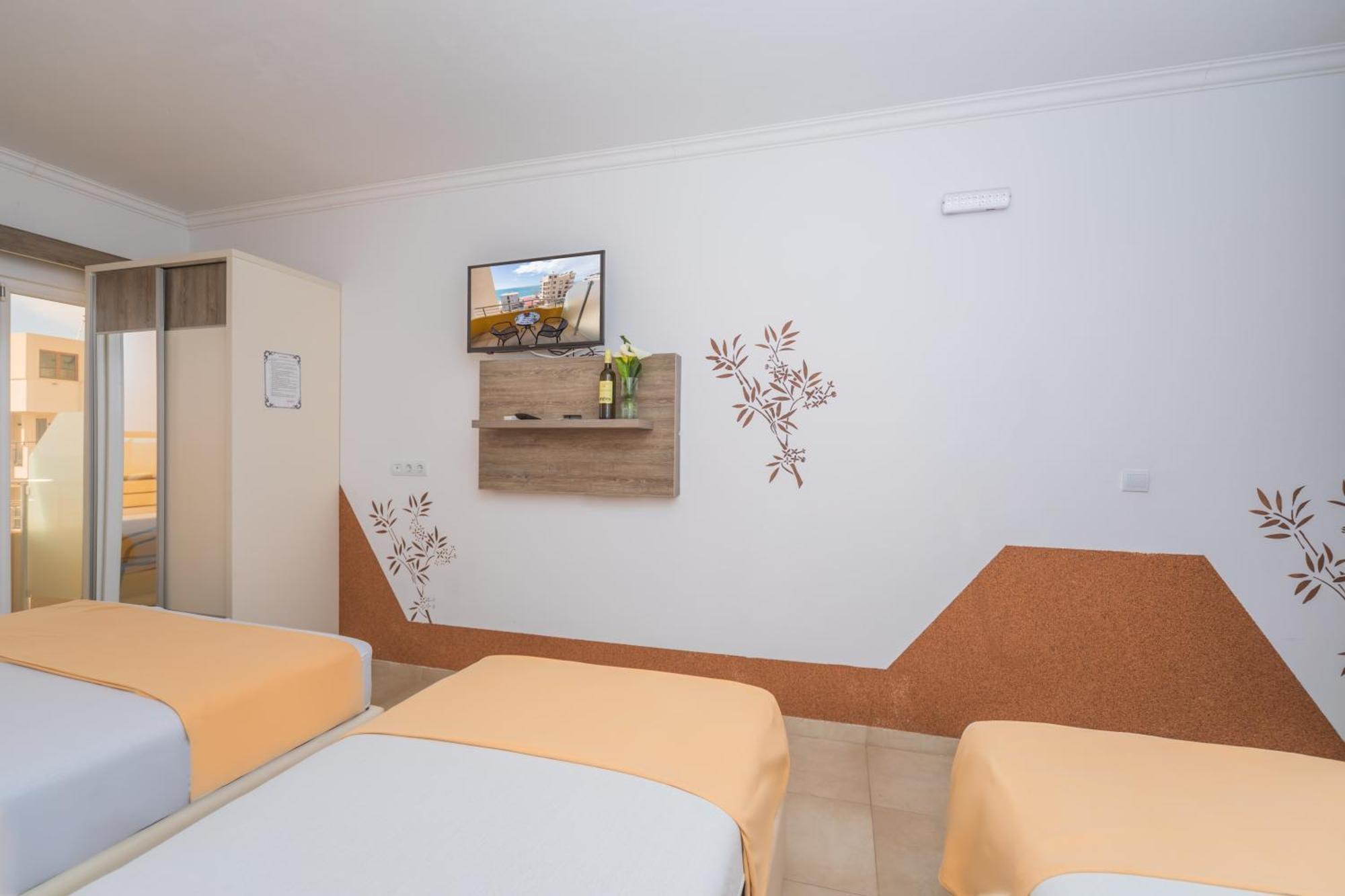 Apartments Dobra Voda Pokoj fotografie