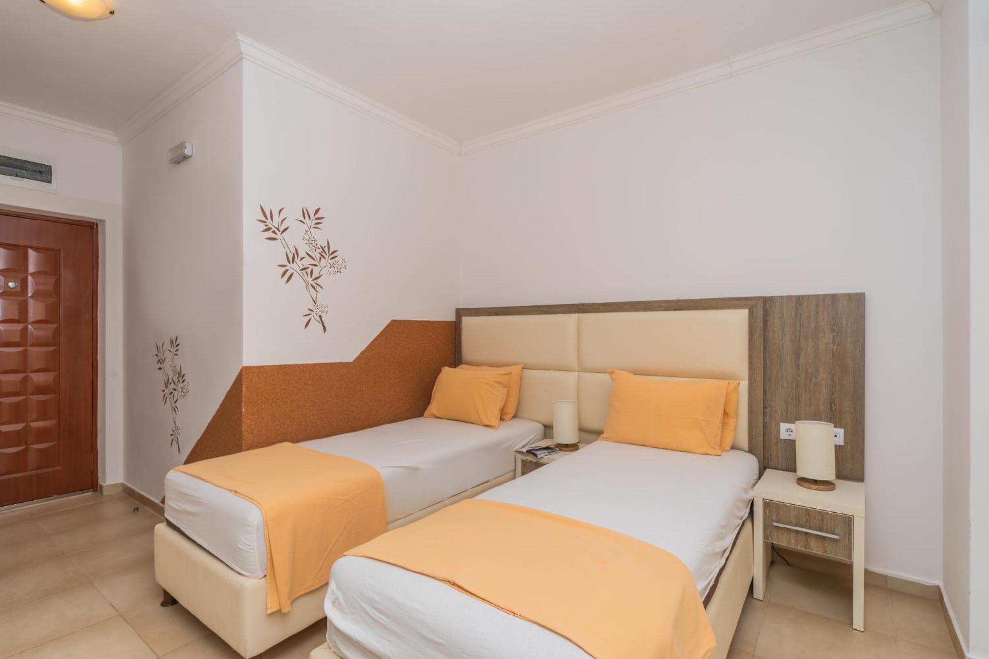 Apartments Dobra Voda Pokoj fotografie
