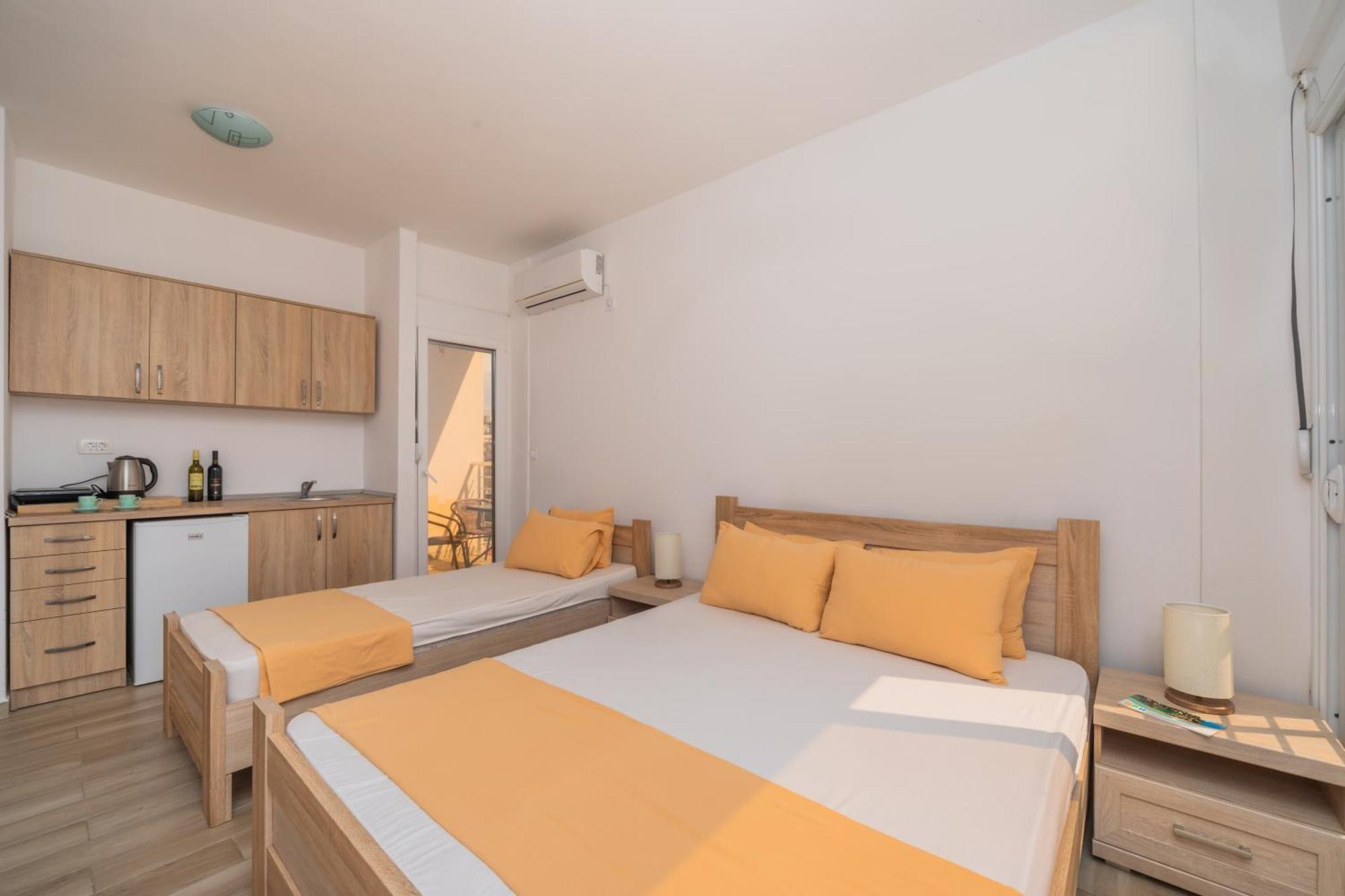 Apartments Dobra Voda Pokoj fotografie